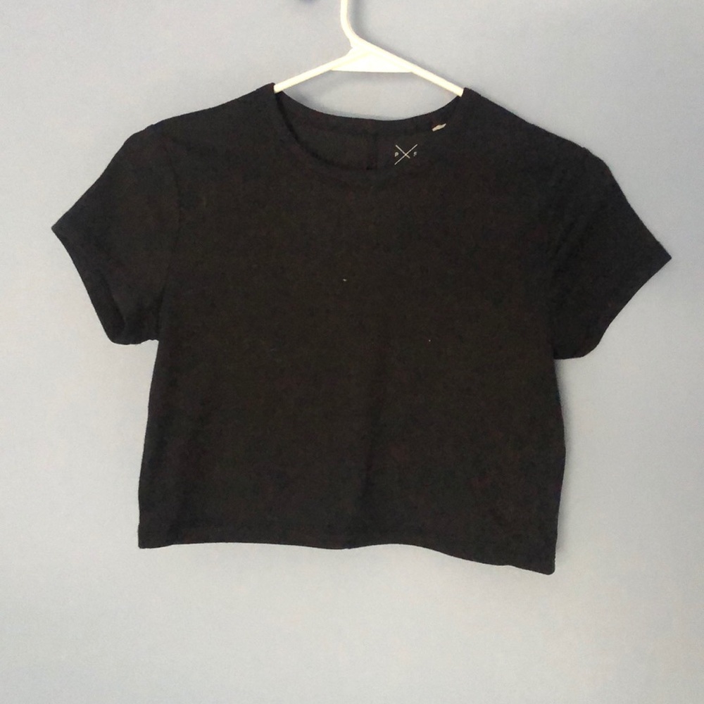 PacSun basics black cropped tee